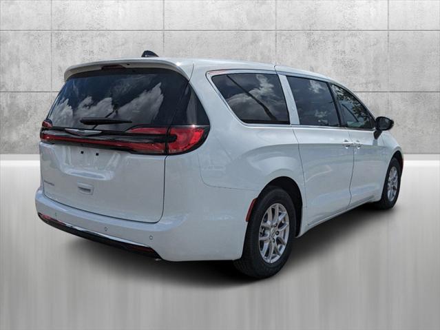 2024 Chrysler Pacifica PACIFICA TOURING L