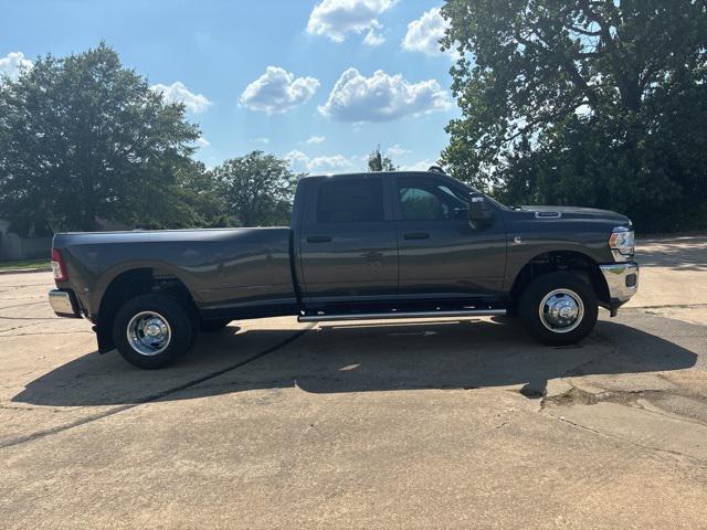 2024 RAM Ram 3500 RAM 3500 TRADESMAN CREW CAB 4X4 8 BOX