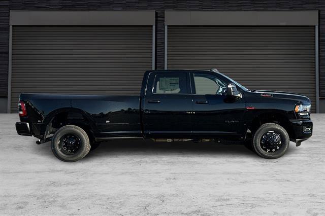 2024 RAM Ram 3500 RAM 3500 BIG HORN CREW CAB 4X4 8 BOX