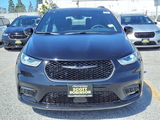 2024 Chrysler Pacifica PACIFICA LIMITED