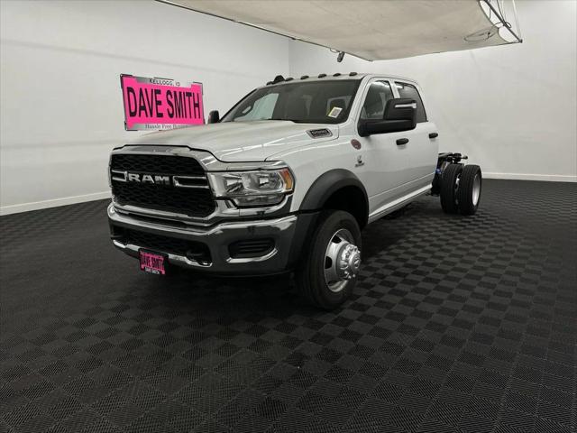 2024 RAM Ram 5500 Chassis Cab RAM 5500 TRADESMAN CHASSIS CREW CAB 4X4 60 CA