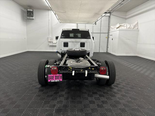 2024 RAM Ram 5500 Chassis Cab RAM 5500 TRADESMAN CHASSIS CREW CAB 4X4 84 CA