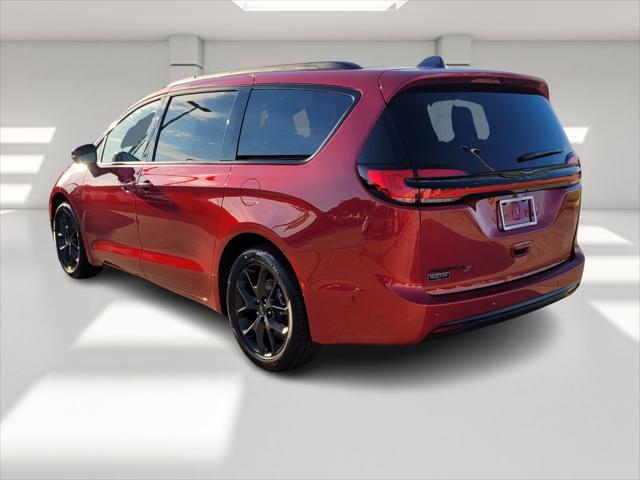 2024 Chrysler Pacifica PACIFICA TOURING L