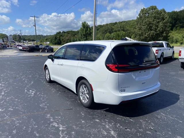 2024 Chrysler Pacifica PACIFICA TOURING L