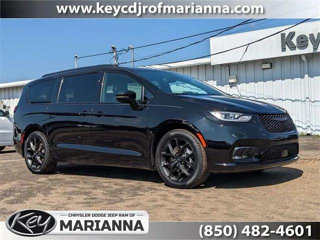 2024 Chrysler Pacifica PACIFICA TOURING L