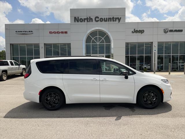 2024 Chrysler Pacifica Hybrid PACIFICA PLUG-IN HYBRID PREMIUM S APPEARANCE