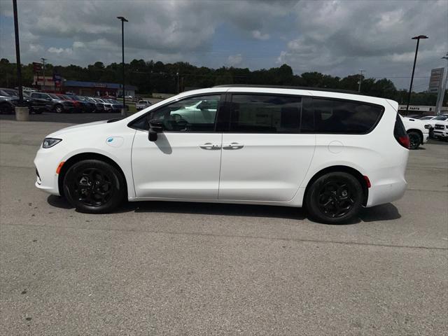 2024 Chrysler Pacifica Hybrid PACIFICA PLUG-IN HYBRID PREMIUM S APPEARANCE