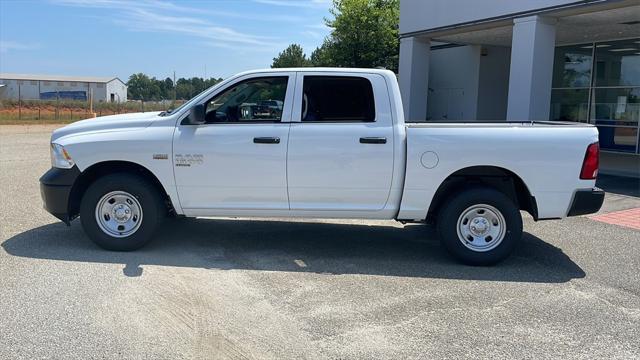 2024 RAM Ram 1500 Classic RAM 1500 CLASSIC TRADESMAN CREW CAB 4X4 57 BOX