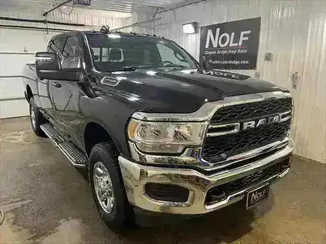2024 RAM Ram 2500 RAM 2500 TRADESMAN CREW CAB 4X4 64 BOX