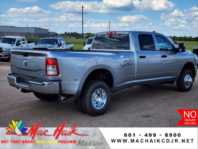 2024 RAM Ram 3500 RAM 3500 TRADESMAN CREW CAB 4X4 8 BOX