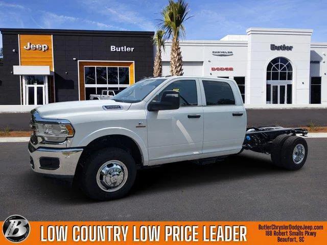 2024 RAM Ram 3500 Chassis Cab RAM 3500 TRADESMAN CREW CAB CHASSIS 4X4 60 CA