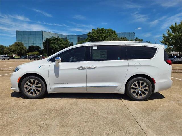 2024 Chrysler Pacifica Hybrid PACIFICA PLUG-IN HYBRID PINNACLE