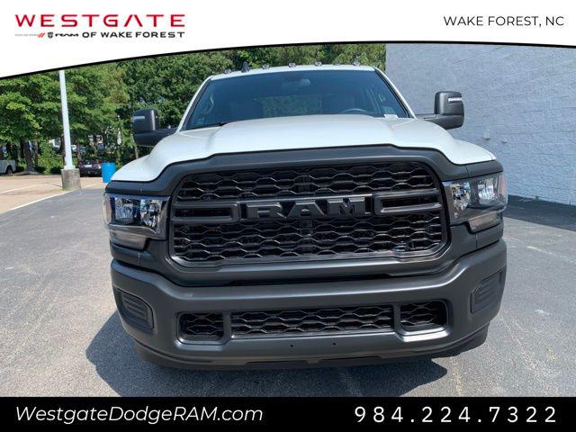 2024 RAM Ram 3500 Chassis Cab RAM 3500 TRADESMAN CREW CAB CHASSIS 4X2 60 CA