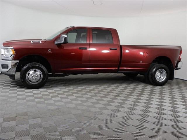 2024 RAM Ram 3500 RAM 3500 TRADESMAN CREW CAB 4X4 8 BOX