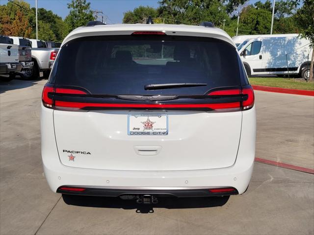 2024 Chrysler Pacifica PACIFICA TOURING L