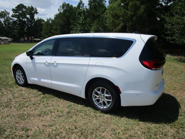 2024 Chrysler Pacifica PACIFICA TOURING L