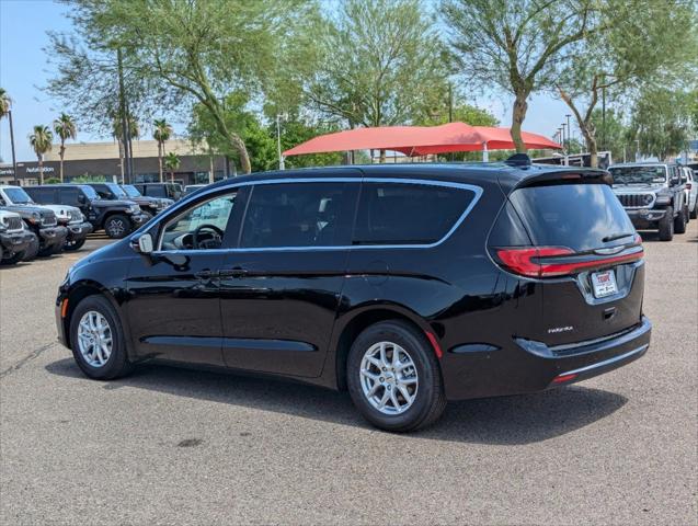 2024 Chrysler Pacifica PACIFICA TOURING L