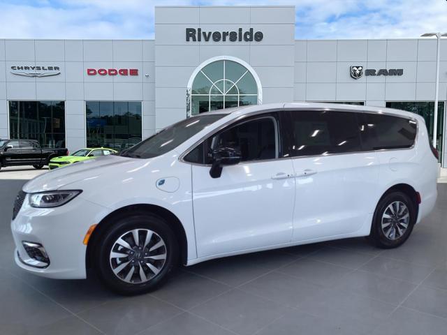 2024 Chrysler Pacifica Hybrid PACIFICA PLUG-IN HYBRID SELECT