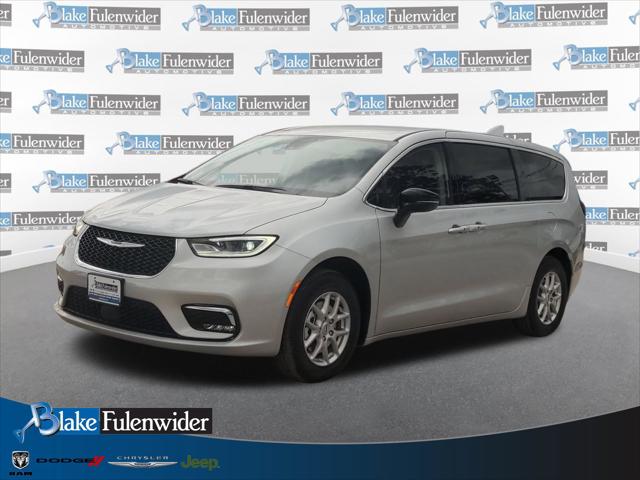 2024 Chrysler Pacifica PACIFICA TOURING L