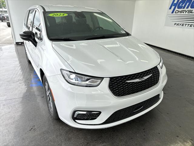 2024 Chrysler Pacifica Hybrid PACIFICA PLUG-IN HYBRID SELECT