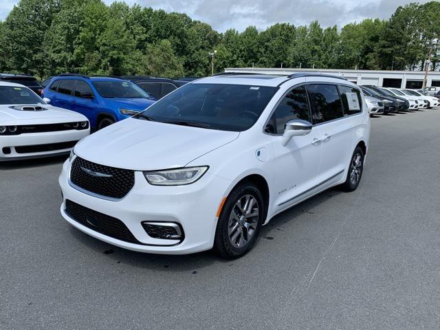 2024 Chrysler Pacifica Hybrid PACIFICA PLUG-IN HYBRID PINNACLE