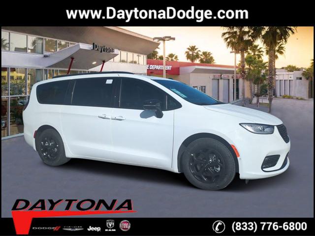 2024 Chrysler Pacifica Hybrid PACIFICA PLUG-IN HYBRID PREMIUM S APPEARANCE