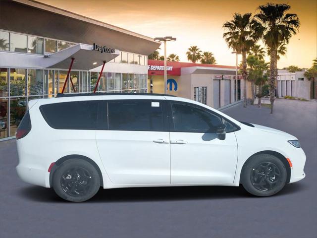 2024 Chrysler Pacifica Hybrid PACIFICA PLUG-IN HYBRID PREMIUM S APPEARANCE