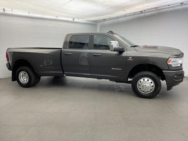 2024 RAM Ram 3500 RAM 3500 LARAMIE CREW CAB 4X4 8 BOX