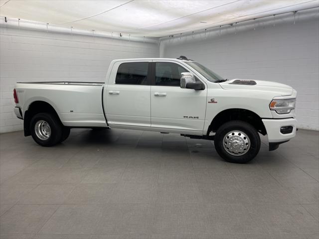 2024 RAM Ram 3500 RAM 3500 LARAMIE CREW CAB 4X4 8 BOX