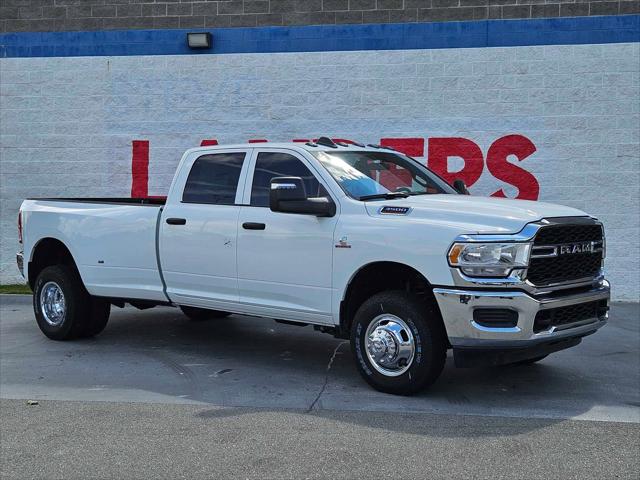 2024 RAM Ram 3500 RAM 3500 TRADESMAN CREW CAB 4X4 8 BOX