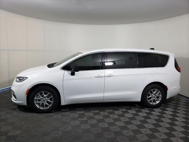 2024 Chrysler Pacifica PACIFICA TOURING L