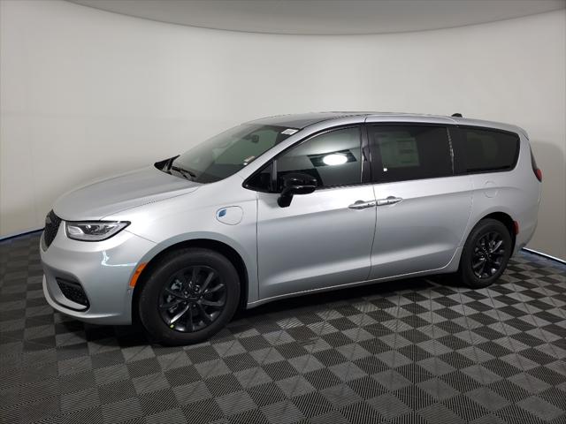 2024 Chrysler Pacifica Hybrid PACIFICA PLUG-IN HYBRID S APPEARANCE