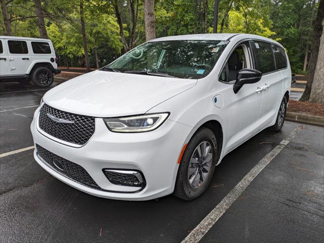 2024 Chrysler Pacifica Hybrid PACIFICA PLUG-IN HYBRID SELECT