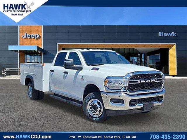 2024 RAM Ram 3500 Chassis Cab RAM 3500 TRADESMAN CREW CAB CHASSIS 4X4 60 CA