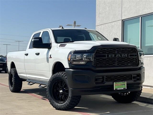 2024 RAM Ram 3500 RAM 3500 TRADESMAN CREW CAB 4X4 8 BOX