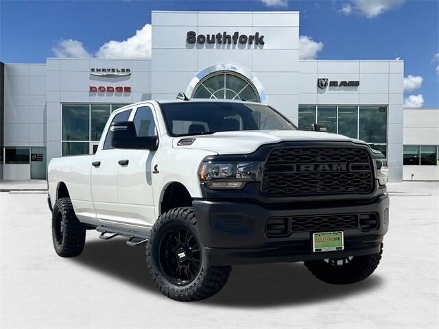 2024 RAM Ram 3500 RAM 3500 TRADESMAN CREW CAB 4X4 8 BOX