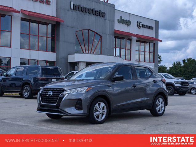 2022 Nissan Kicks S Xtronic CVT