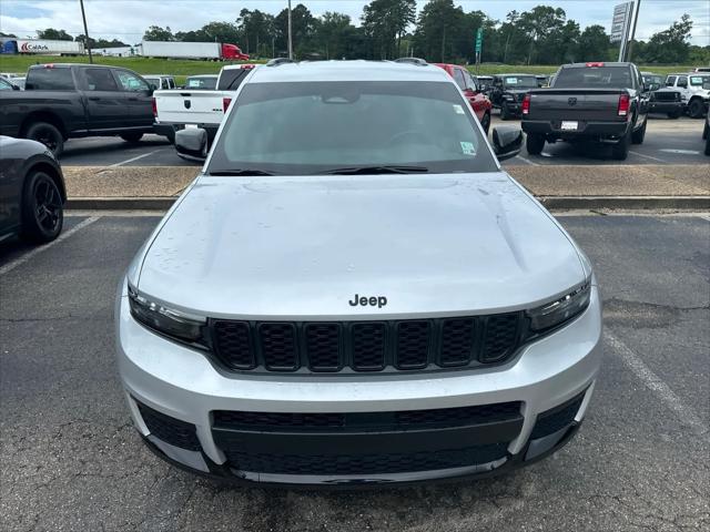 2022 Jeep Grand Cherokee L Altitude 4x2