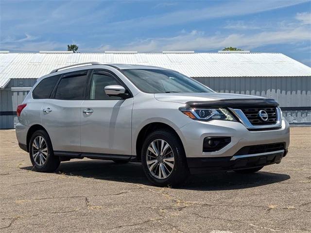 2020 Nissan Pathfinder SL 2WD