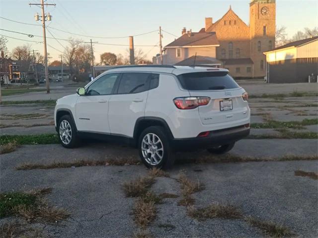 2023 Jeep Compass Latitude Lux FWD