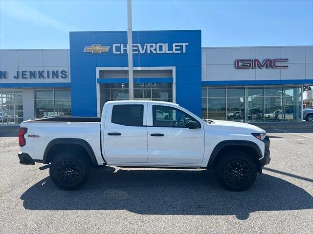 2023 Chevrolet Colorado 4WD Crew Cab Short Box Trail Boss