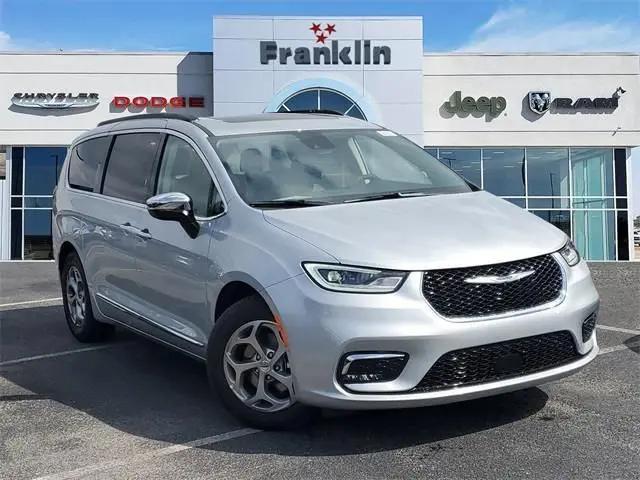 2023 Chrysler Pacifica Limited for sale in Franklin, TN