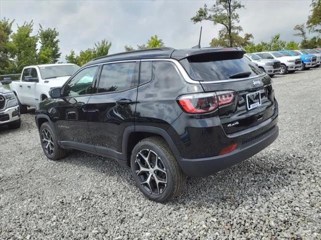 2024 Jeep Compass COMPASS LIMITED 4X4