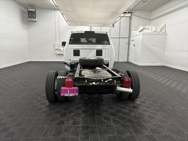 2024 RAM Ram 5500 Chassis Cab RAM 5500 TRADESMAN CHASSIS CREW CAB 4X4 60 CA