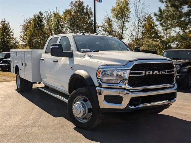 2024 RAM Ram 5500 Chassis Cab RAM 5500 TRADESMAN CHASSIS CREW CAB 4X4 84 CA