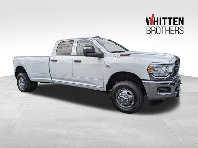 2024 RAM Ram 3500 RAM 3500 TRADESMAN CREW CAB 4X4 8 BOX