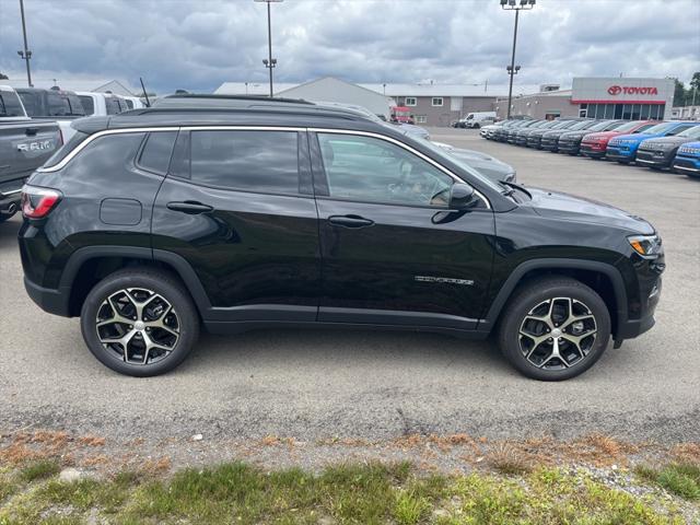 2024 Jeep Compass COMPASS LIMITED 4X4