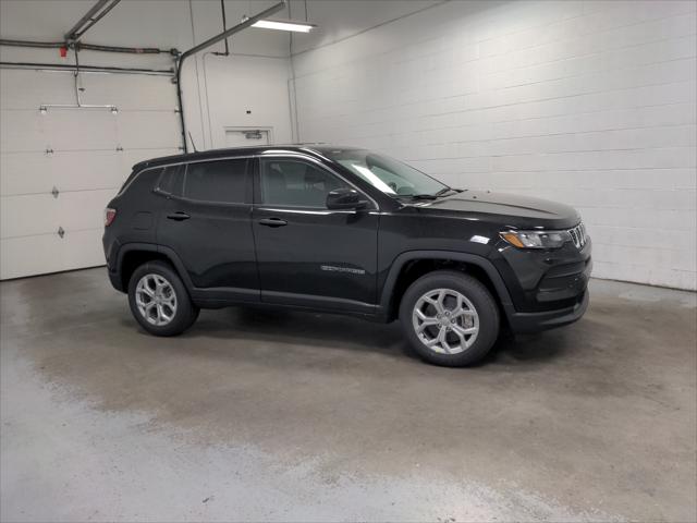 2024 Jeep Compass COMPASS SPORT 4X4