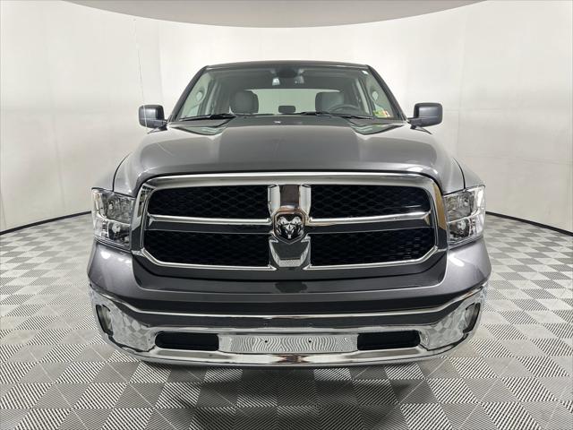 2024 RAM Ram 1500 Classic RAM 1500 CLASSIC TRADESMAN CREW CAB 4X4 64 BOX