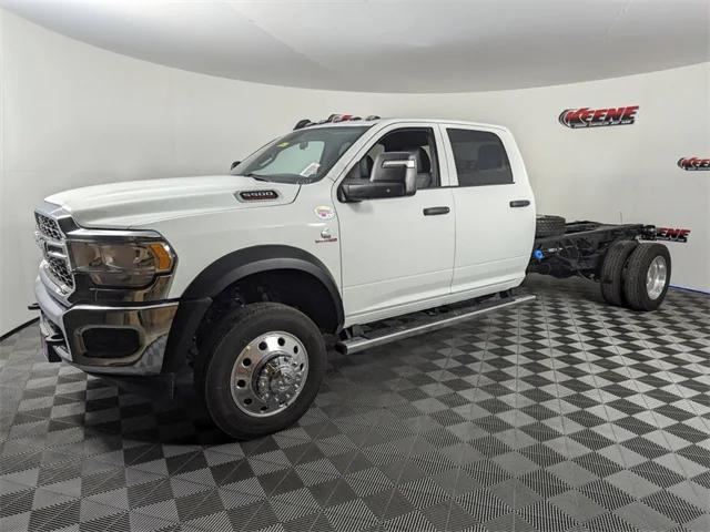 2024 RAM Ram 5500 Chassis Cab RAM 5500 TRADESMAN CHASSIS CREW CAB 4X4 84 CA